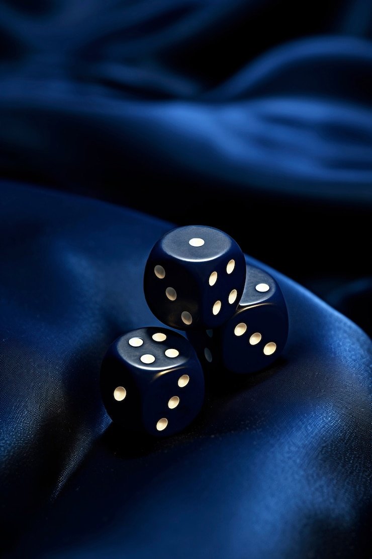 Pengguna ponsel membaca Slot A Night Out